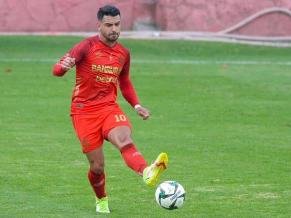 Matías Rotondi durante un partido con el Municipal de Guatemala.