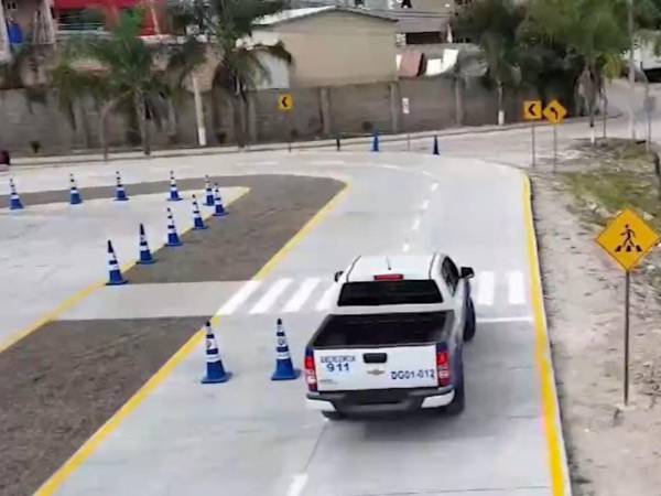 En las nuevas instalaciones hay una pista donde se harán las pruebas a los conductores