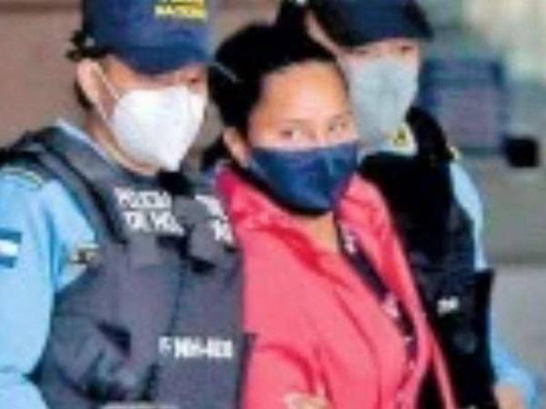 La mujer que ya antes había logrado huir de Honduras tras pagar 20 mil lempiras por el secuestro y asesinato de Lesby Aracely Interiano, permanecía recluida en el centro penal de Intibucá tras ser extraditada desde España en mayo de 2021.