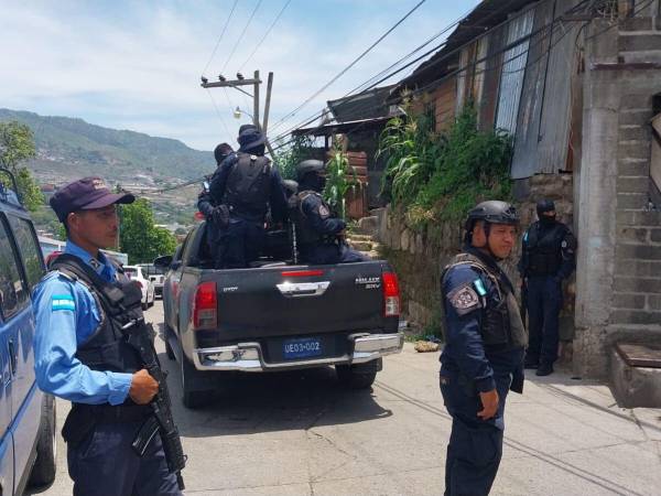 Se realizan fuertes operativos en la zona donde ocurrió el enfrentamiento.