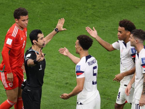 La selección de las barras y las estrellas igualaron 1-1 con Galés de Gareth Bale.