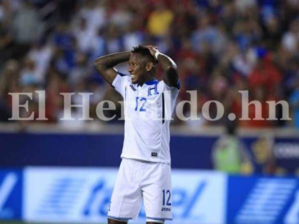 Romell Quioto se lamenta de haber perdido una clara acción frente al marco de Costa Rica en el primer duelo de la Copa Oro 2017. (Fotos: Ronal Aceituno / Grupo Opsa)