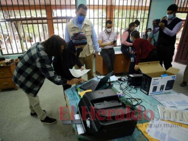 La semana pasada se desarrolló un simulacro en 284 municipios con resultados satisfactorios, según las autoridades electorales que detectaron algunos errores que “son superables”. Foto: El Heraldo