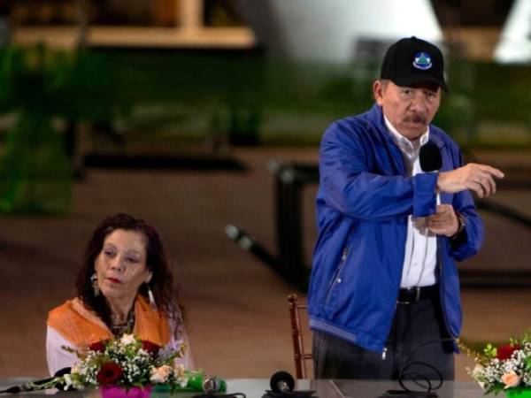 Ortega acusó a su hermano que tras la derrota electoral de 1990 decidió 'pasarse al otro lado, de los que habían ganado y convertirse en un peón de la oligarquía y un servidor del imperio' y de atacar a trabajadores que protestan. Foto AFP