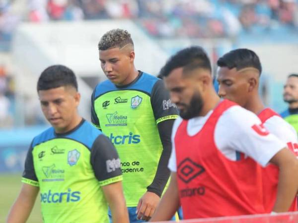 Asimismo, el ex futbolista del <b>Honduras de El Progreso</b>, le compartió los lineamientos disciplinarios de vestimenta que deberá tomar Villatoro al momento de formar parte de la “H”.