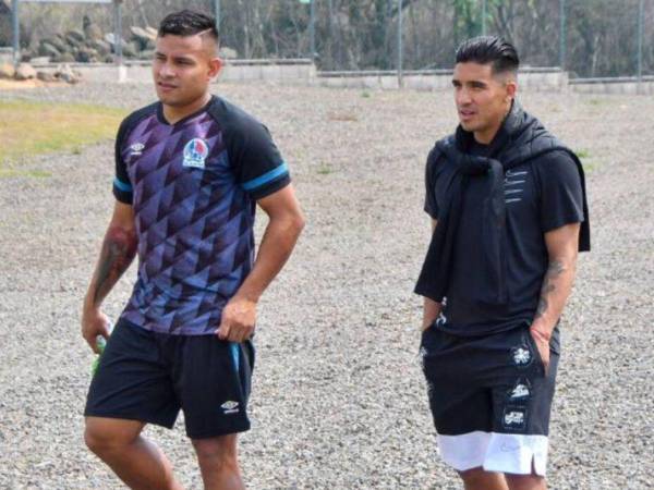 Chirinos estuvo en el entrenamiento del Olimpia de esta semana.