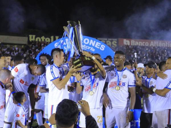 Olimpia inicia la defensa de su copa número 35 el domingo en Comayagua frente a la Real Sociedad.