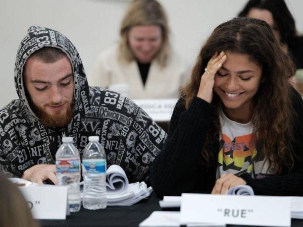 Zendaya junto a Angus. En la famosa serie de HBO los jóvenes eran buenos amigos.