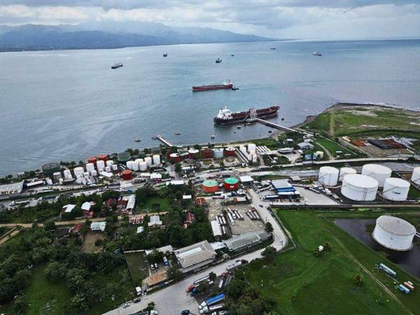 La terminal se construiría en Puerto Cortés, pero el gas licuado saldría en vehículos hasta Villanueva, donde está la planta de Brassavola.