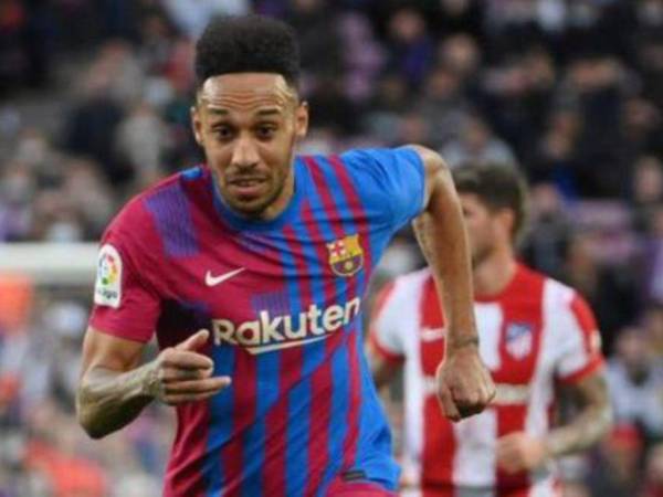 Aubameyang resultó lesionado tras ser agredido por los asaltantes, teniendo que estar alejado de las canchas por un periodo de entre cuatro o cinco semanas.