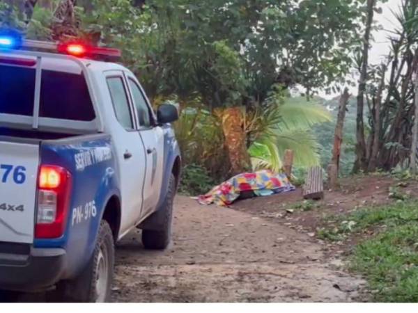 El hombre murió a causa de varios machetazos, según mencionaron las autoridades de manera preliminar.