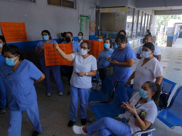 A partir de hoy las auxiliares se mantendrán en asambleas.