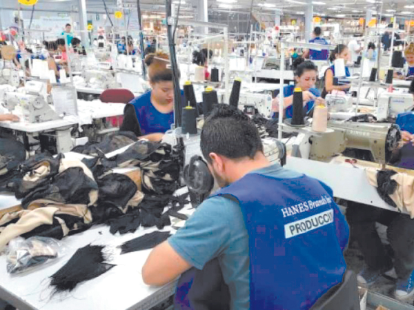 La industria manufacturera es uno de los sectores productivos más afectados con la pérdida de empleos en el país.