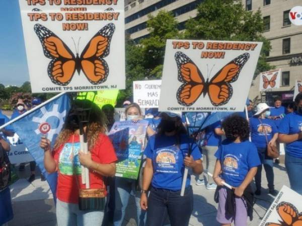 Los “dreamers” son uno de los grupos que piden residencia. Foto: Twitter Alianza Nacional TPS.