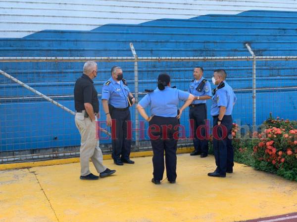 Las autoridades policiales sostuvieron una reunión con los directivos de Marathón para afinar detalles de cara al duelo de mañana.