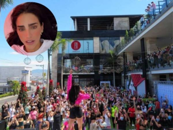 La famosa se vió emocionada y con la energía que la identifica para mostrar los diversos ejercicios que de hecho, realizó con una de las participantes. Foto: Instagram barbaraderegil