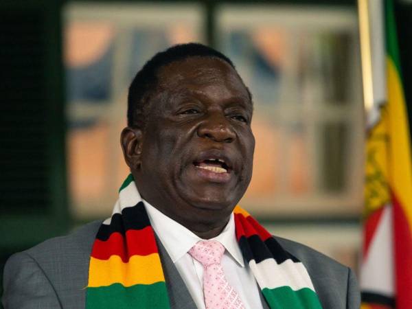 Imagen de archivo de AFP del presidente Emmerson Mnangagwa.