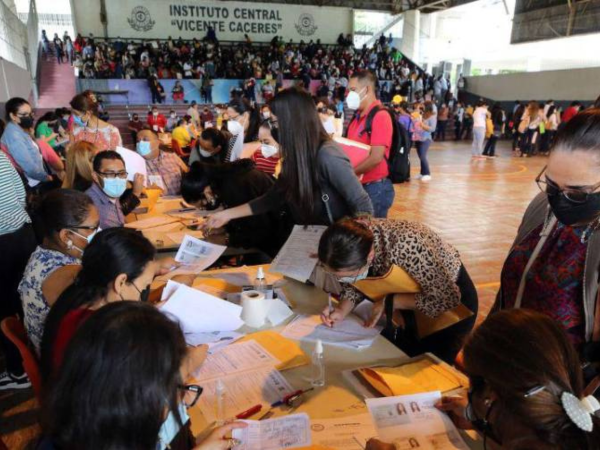 Unos 18,000 profesores participaron en el concurso docente 2024 que se realizó a nivel nacional durante la última semana de enero.