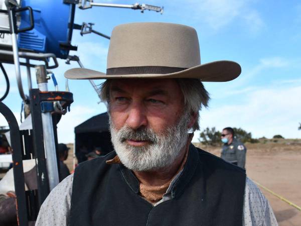 Alec Baldwin ya retomó la grabación de la película Rust, pero esta vez se está rodando en Montana.