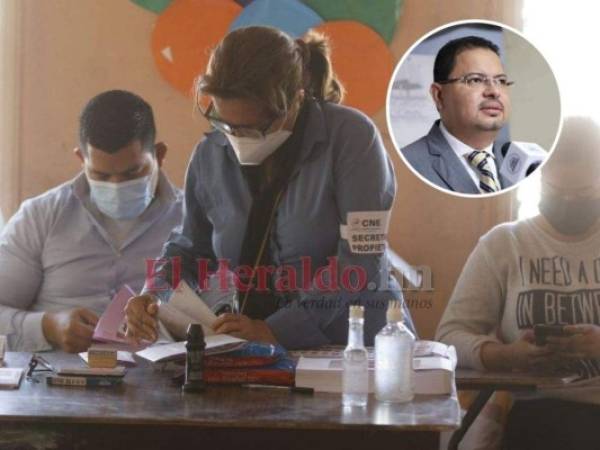 Habrá gel con alcohol para que se desinfecten las manos los electores y mascarillas de contingencia por si llega algún ciudadano con el rostro descubierto, según detalló el consejero. Foto: Archivo/ EL HERALDO