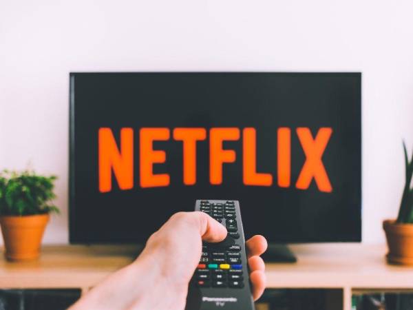 Netflix parece listo a apretar las tuercas en momentos en que su crecimiento está comprometido.