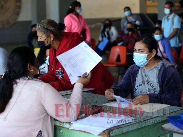 Para instar a los padres a matricular a sus hijos, la Secretaría de Educación dijo que no es necesario llevar todos los documentos que pedían en años anteriores. Aplicarán la matrícula casa por casa.