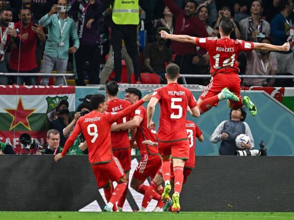 Celebraciones de aficionados de Estados Unidos, el empate de Galés y euforia en los goles. Estas son las mejores imágenes que dejó el empate 1-1 entre “gringos y galeses”.