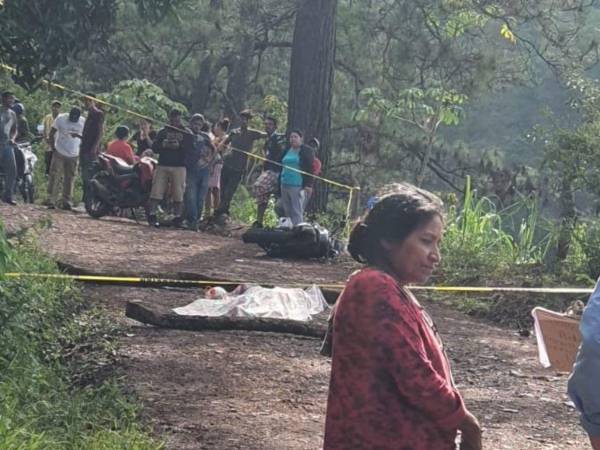 El cuerpo sin vida de Walter Bonilla Sánchez quedó tendido a orillas de una calle de tierra de la zona.