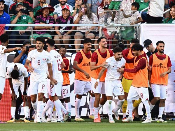 Qatar dio la campanada ante México y dejó fuera de la Copa Oro a una Honduras que hizo la tarea pero siguió cargando la pesada losa de la goleada en la primera fecha.