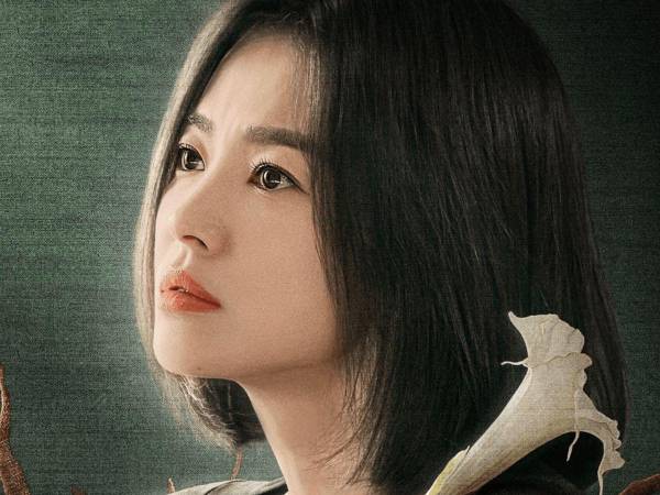 La temporada 2 de “La groria”, dirigida por An Gil-ho, verá la luz el 10 de marzo de 2023. Sinopsis: Moon Dong-eun (Song) jura vengarse de Park Yeon-jin (Lim) y su pandilla de amigos, quienes la acosaron durante su adolescencia. Después de la exitosa primera temporada, el programa ahora regresará con una secuela que revelará el plan de Dong-eun.