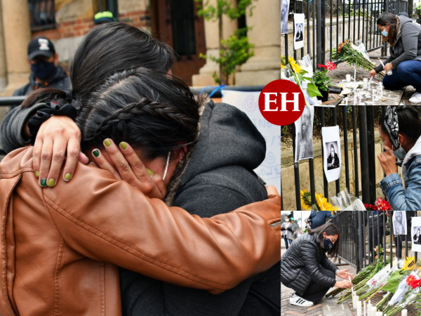 Flores, carteles y velas encendidas son parte del escenario que rinde homenaje al baterista Taylor Hawkins afuera de un hotel en Bogotá. Hawkins era parte desde 1997 de los Foo Fighters, cuando fue contratado por el cantante principal y antiguo baterista de Nirvana, Dave Grohl, aportando la percusión en algunos de los mayores éxitos del grupo, como “Learn to Fly” y “Best of You”.