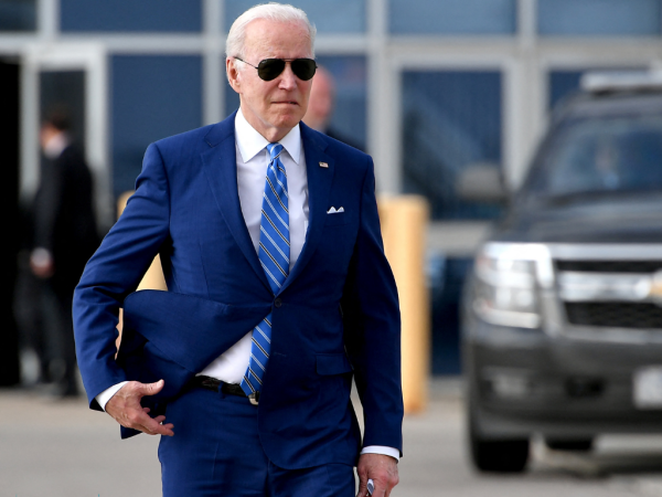 Biden lanzó por primera vez la acusación en contra de Putin durante un discurso sobre el alza de los precios de la gasolina.