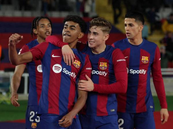 Barcelona derrota a Mallorca y sigue luchando por el liderato