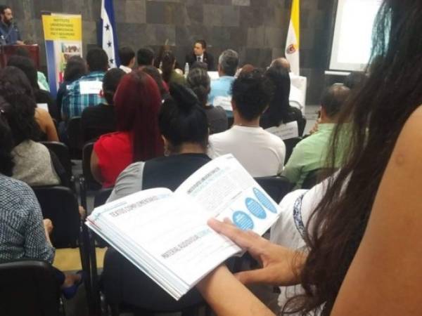 El documento está destinado a la enseñanza media y a los procesos formativos de la educación popular para diferentes niveles educativos. Foto: Cortesía