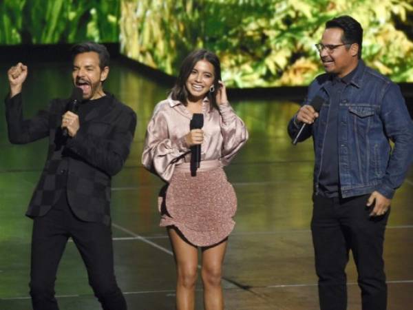 “Era tan divertido poder hablar español en el set de manera casual y que nadie nos preguntara ‘¿qué están diciendo?’ Era un ambiente natural en el que podíamos ser nosotros mismos”, dijo la actriz. (Foto: AP)