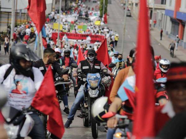 El dirigente de los colectivos de Libre, Melvin Ceballos, informó que los simpatizantes del partido de gobierno estarán en Casa Presidencial, UPNFM, bajos del Congreso Nacional y Bulevar Suyapa.