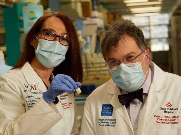 María Elena Bottazzi junto a Peter Hotez, director del Centro para el Desarrollo de Vacunas del Texas Children’s Hospital, crearon la vacuna Cobervax.