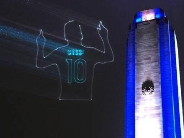 Lionel Messi fue homenajeado a lo grande en su ciudad natal.