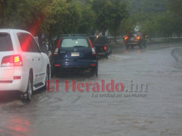 Copeco anunció que el riesgo de inundaciones por desbordamientos persiste en varios departamentos.