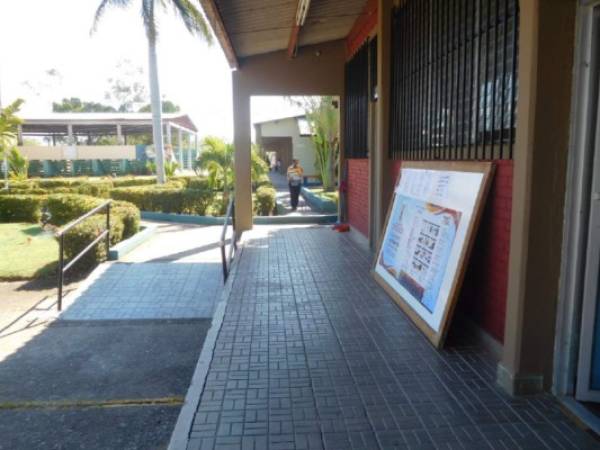 Las instalaciones donde funcionó la Escuela Normal Mixta del Sur fueron cedidas a la UPNFM, por lo que de aprobarse la creación de un nuevo colegio deberá construirse en otro edificio.