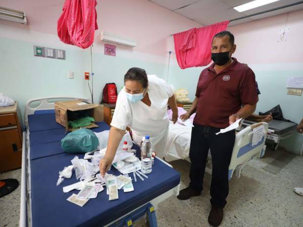 Familiares y personal aseguró que no hay insumos mínimos para atender a los pacientes.