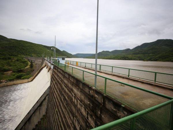 Debido a las fuertes lluvias que se han reportado en la cuenca de la represa, La Concepción se llenó de forma rápida.