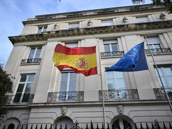 La embajadora española había sido llamada a consultas el domingo.