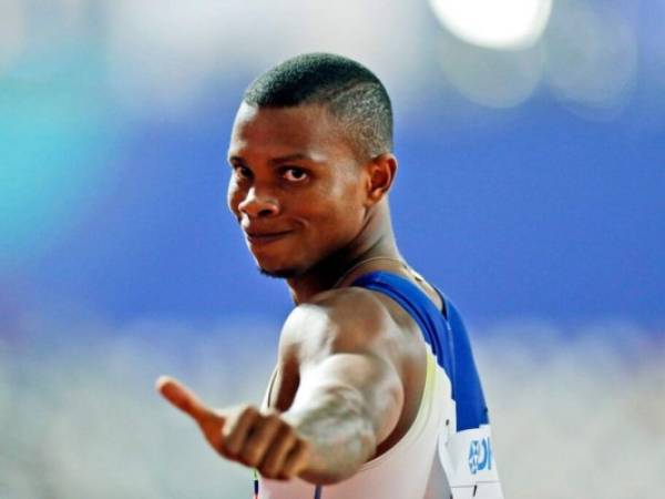 En esta foto de archivo del 29 de setiembre de 2019, el ecuatoriano Alex Quiñónez hace un gesto después de la clasificación de los 200 metros llanos en los Campeonatos Mundiales de Atletismo en Doha, Qatar. El atleta olímpico Alex Quiñónez, de 32 años, considerado el mejor velocista ecuatoriano de la historia, fue asesinado a tiros en Guayaquil el 22 de octubre de 2021 por la noche, informó la policía. Foto: AP