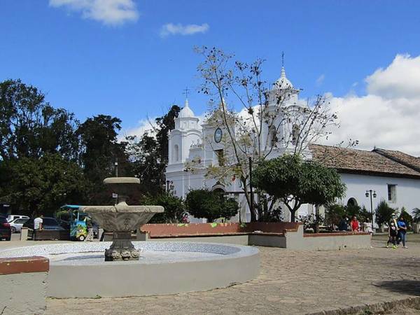 En Ojojona, Francisco Morazán, el restaurante Luna Lenca cobra con bitcóin desde 2021.