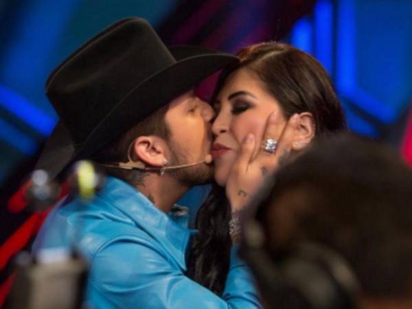 Christian Nodal y su madre Cristy tienen una estrecha relación.