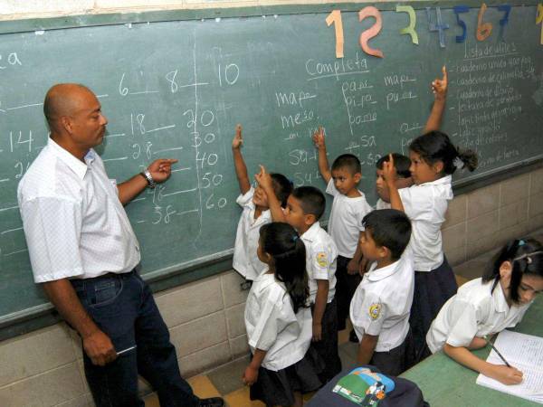 Hasta el 9 de mayo la matrícula en el nivel preescolar llegaba a 192,833 alumnos, en el nivel básico habían inscritos 1,410,551 estudiantes; mientras en secundaria se registraron un total de 196,778 alumnos.