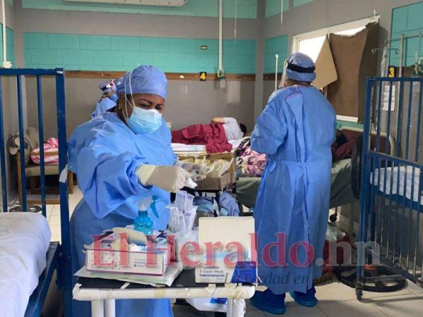 Hasta la fecha se registran 57 pacientes hospitalizados por coronavirus. Las personas que suelen requerir hospitalización son las que no están vacunadas y las que tienen enfermedad base.