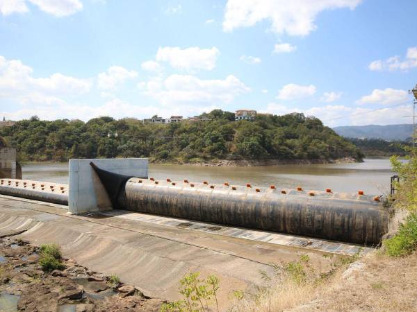 Las represas todavía mantienen un nivel superior al 65% a su nivel de almacenamiento de agua.