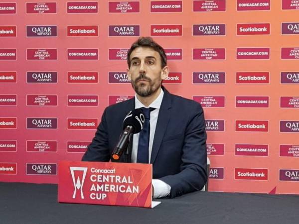 David Dóniga, entrenador del San Miguelito, resaltó en la conferencia de prensa las buenas condiciones de la cancha del estadio Nacional Chelato Uclés.